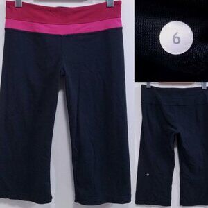 Lululemon Groove Crop Leggings 6 Small Women's Reversible Capri Pink Red Pants